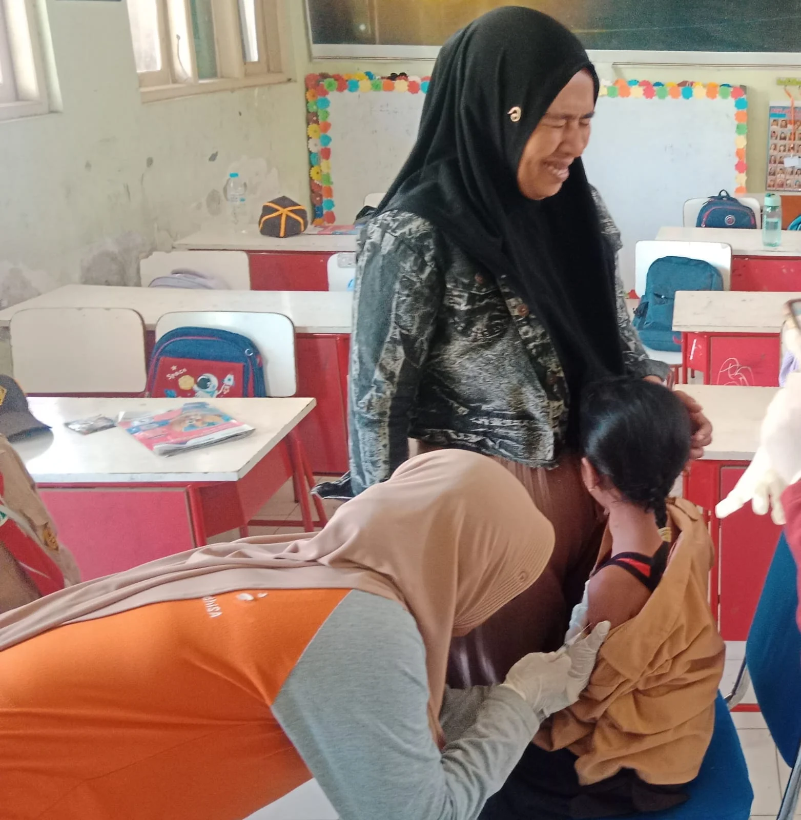 Imunisasi BIAS di SD Negeri 2 Gunung Malang oleh Puskesmas Suboh